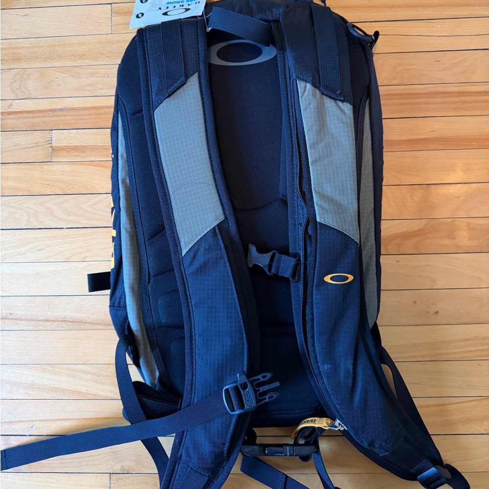 Oakley Rafter 12 - Picture 5 of 5